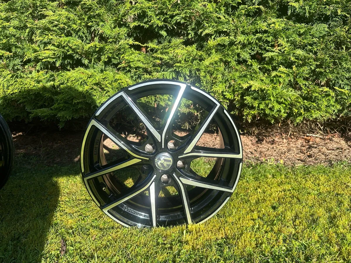 Alloy wheels - Image 1