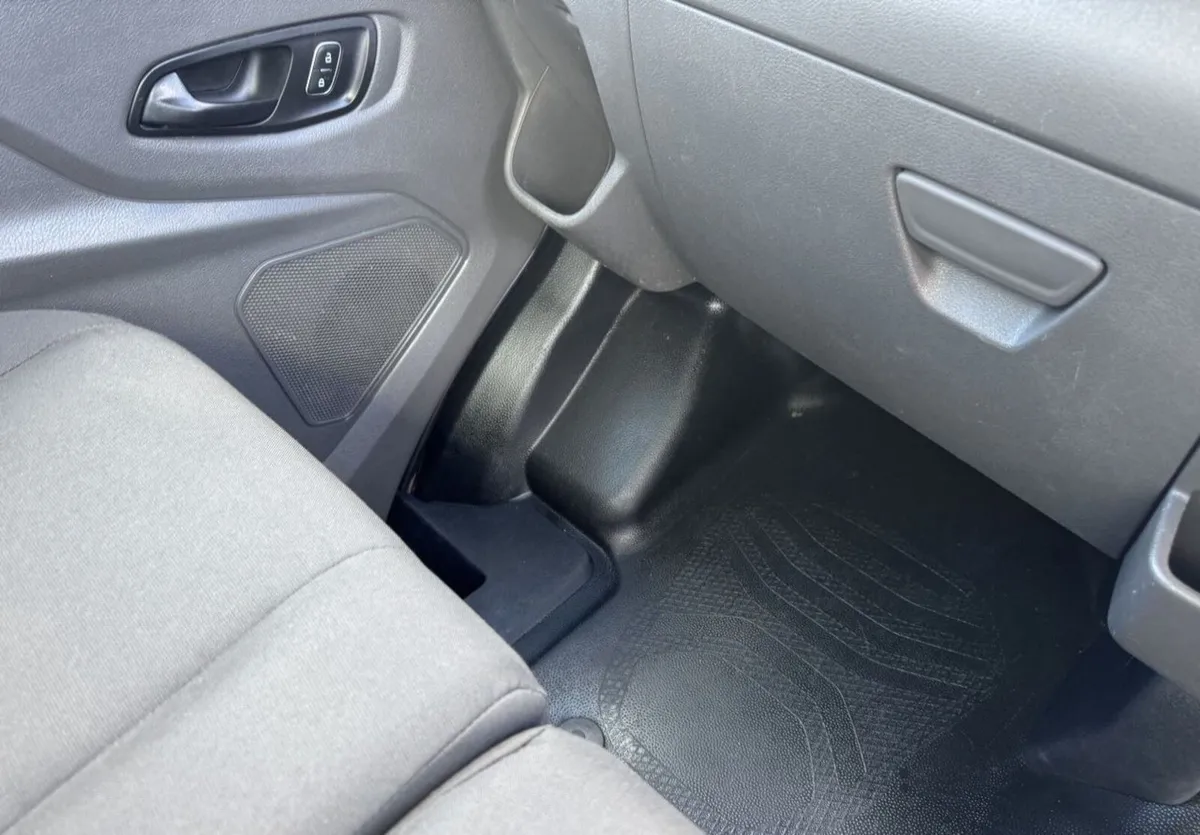 2022 Ford Transit Dropside Van - Image 4