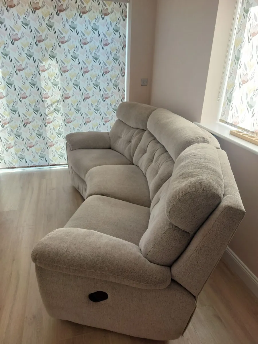 3 Seat Sofa  - Recliner - Image 1