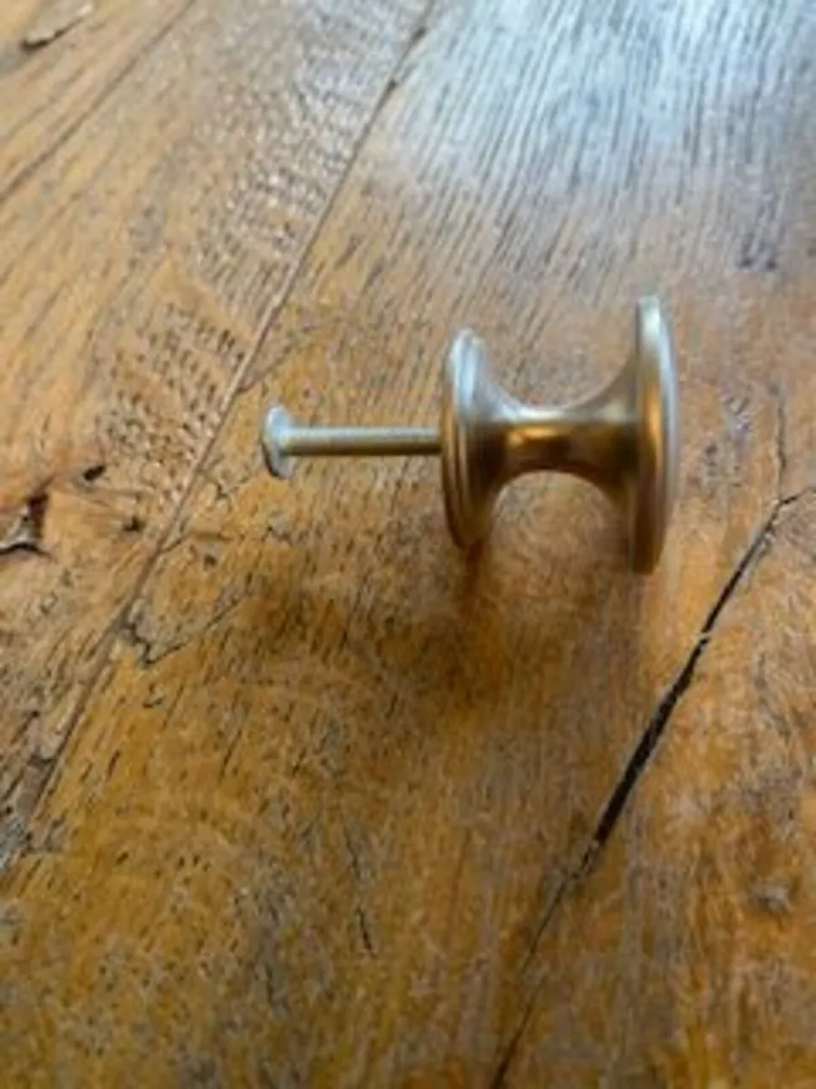 Knobs for cabinets or drawers - Image 3