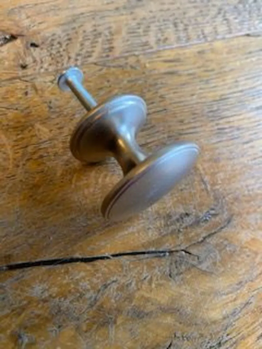 Knobs for cabinets or drawers - Image 4