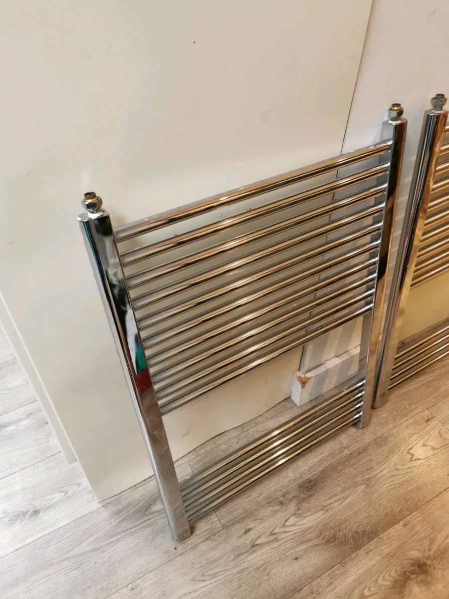 Bathroom radiators - Image 4