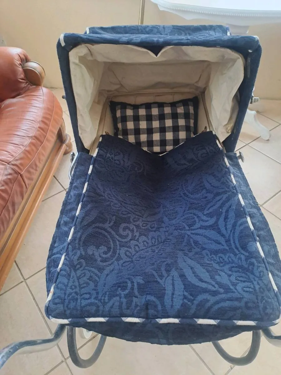 Pram - Image 4