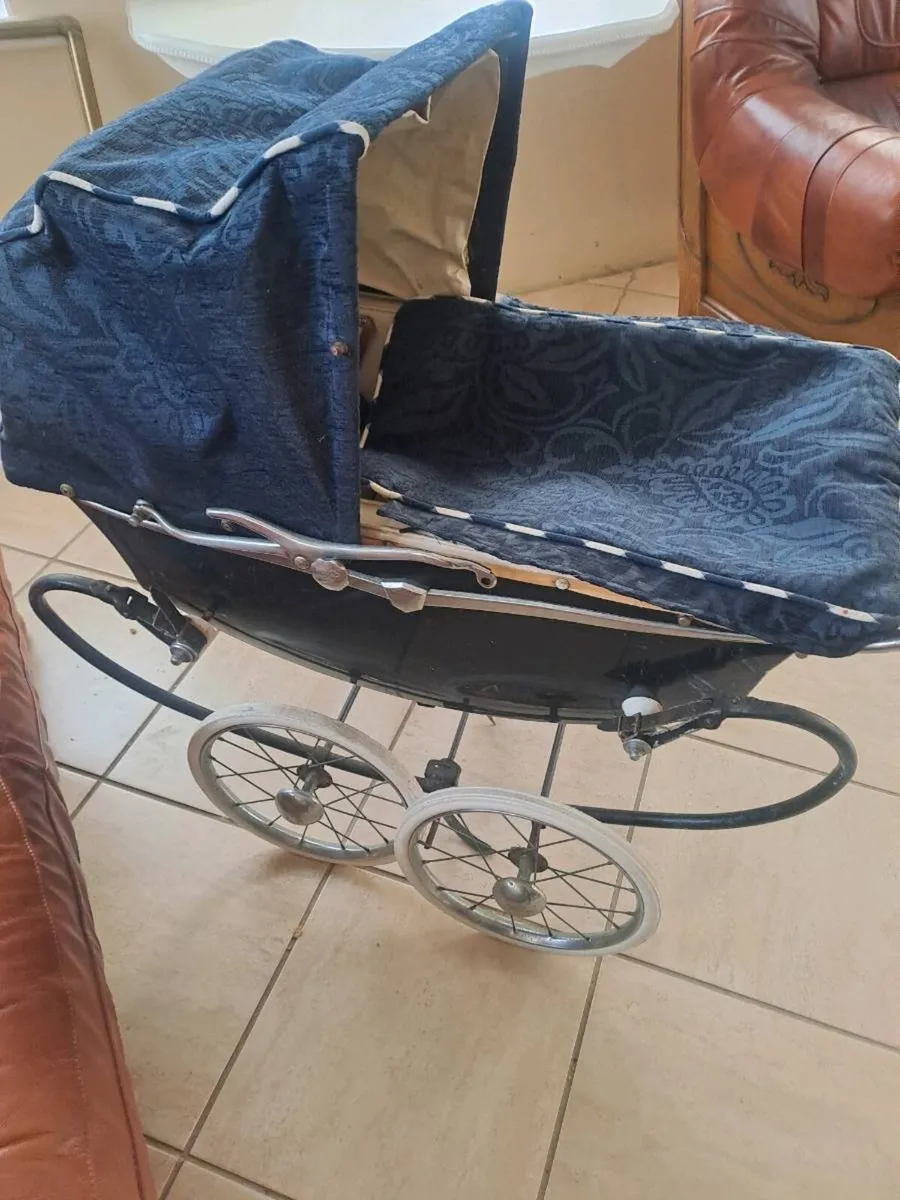 Pram - Image 2