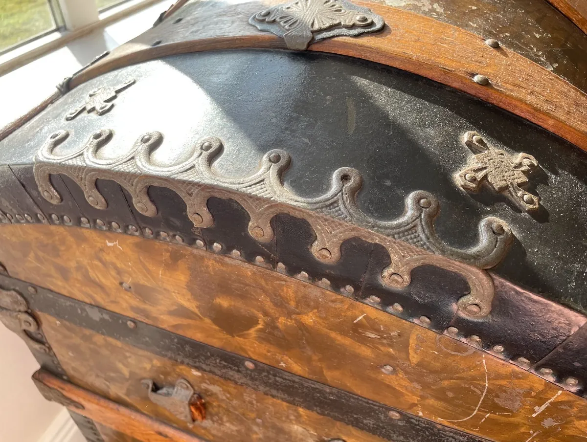 Vintage American Dome-Top Steamer Trunk / Storage - Image 4
