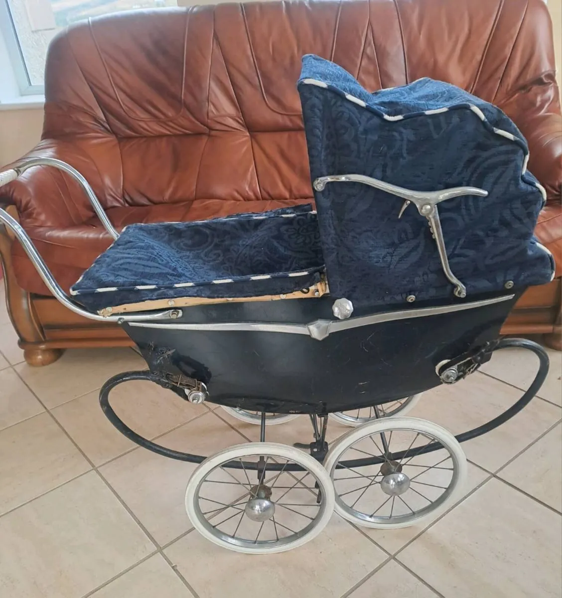 Pram - Image 1