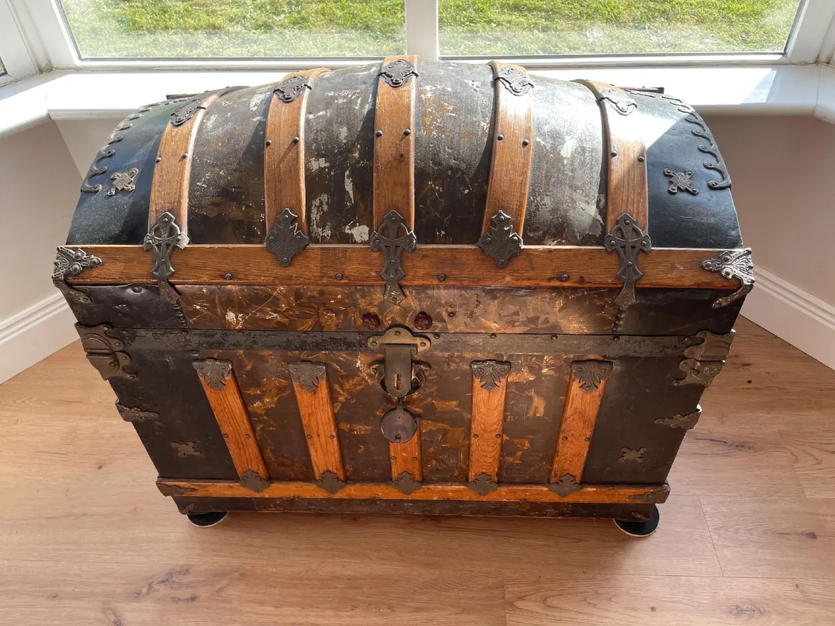 Vintage American Dome-Top Steamer Trunk / Storage - Image 3