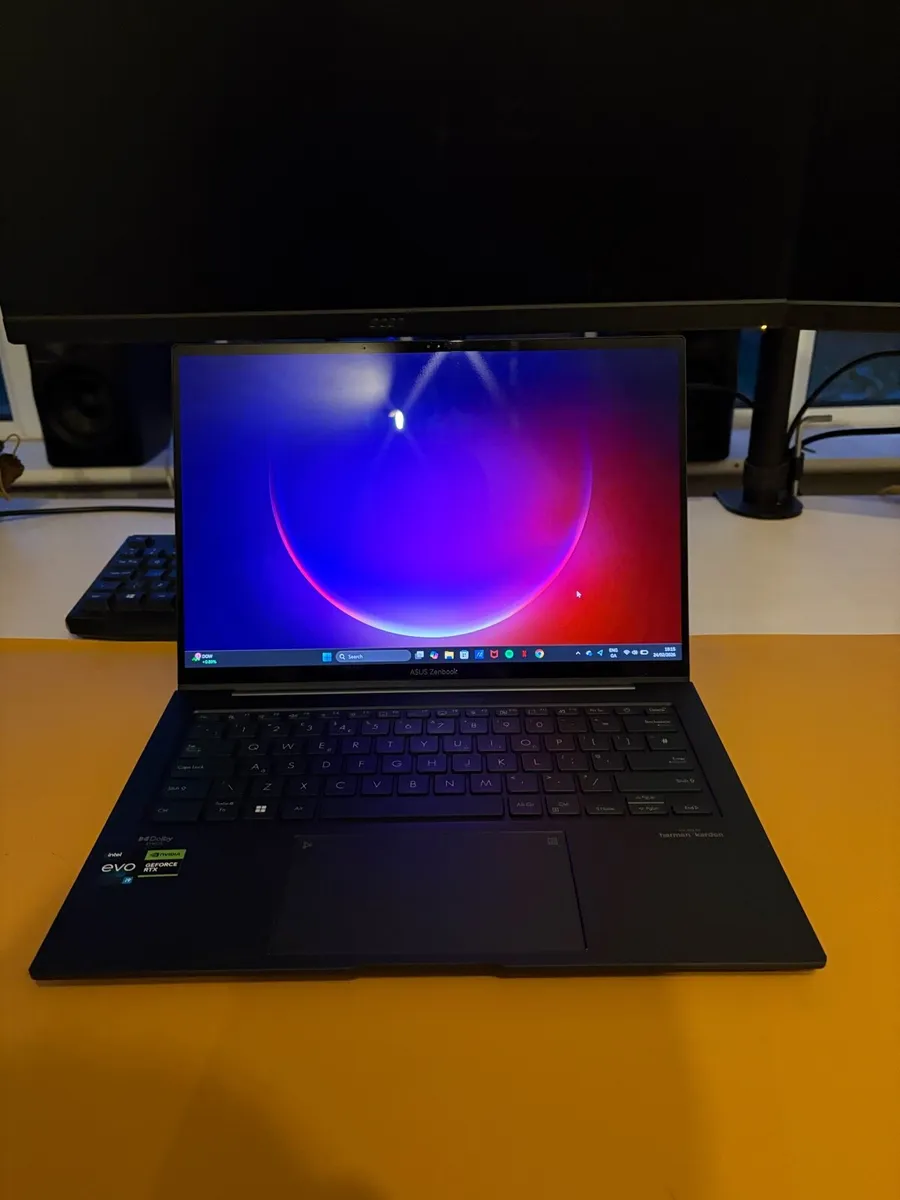 ASUS Zenbook i9 RTX OLED Touchscreen - Like New - Image 1