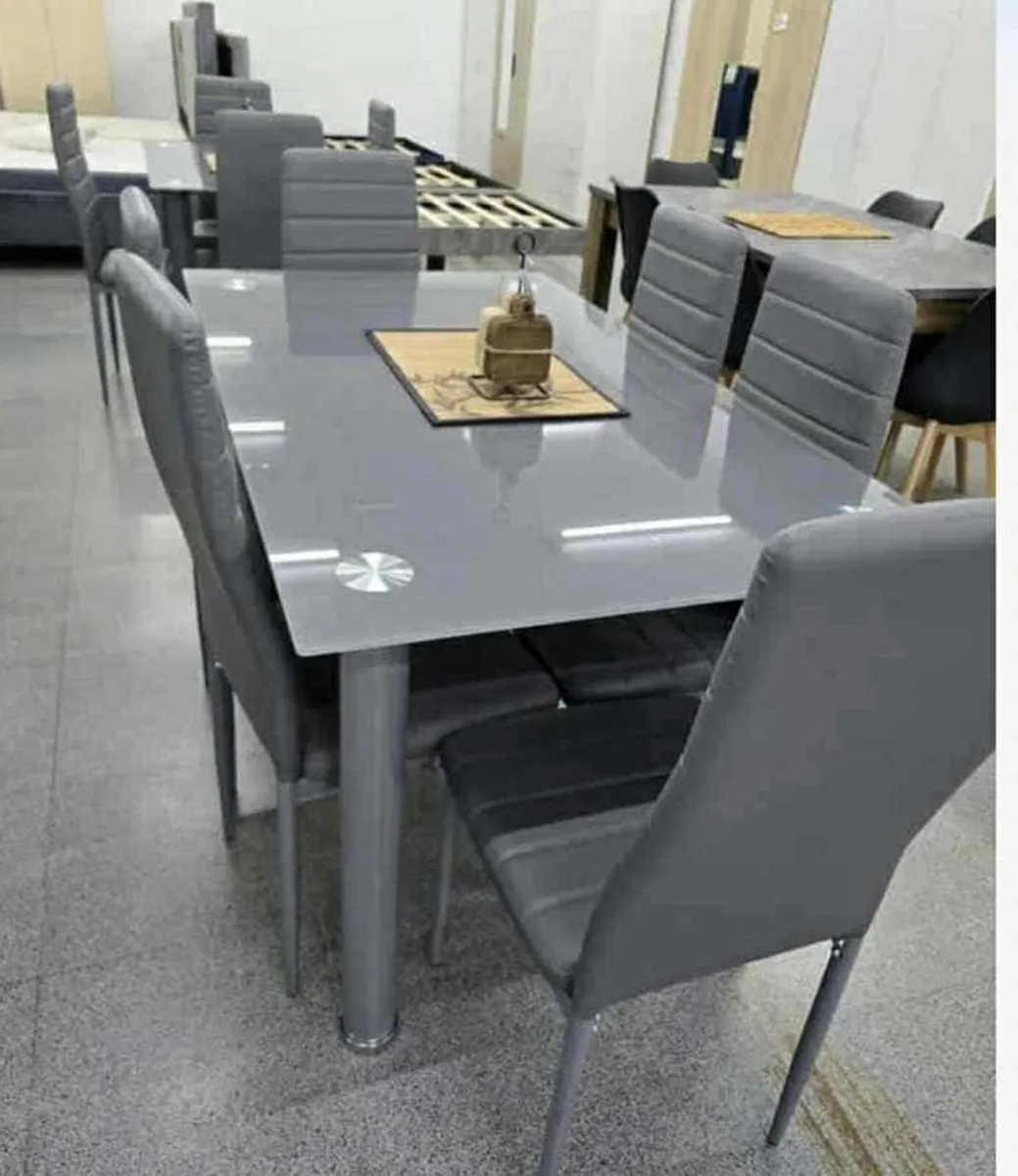 Dinning table with Chairs - Image 4