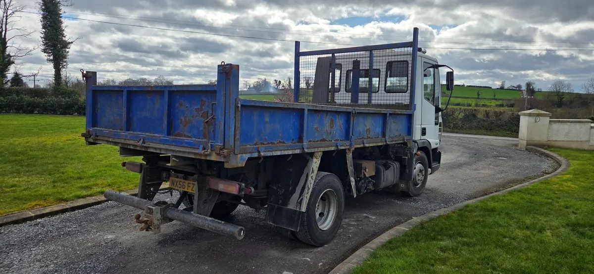 Iveco 7.5 Ton Tipper Lorry - Image 4
