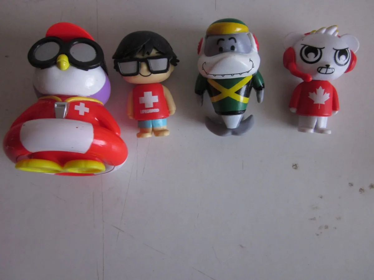 Bonkers Ryan's World Figures X12 - Image 3