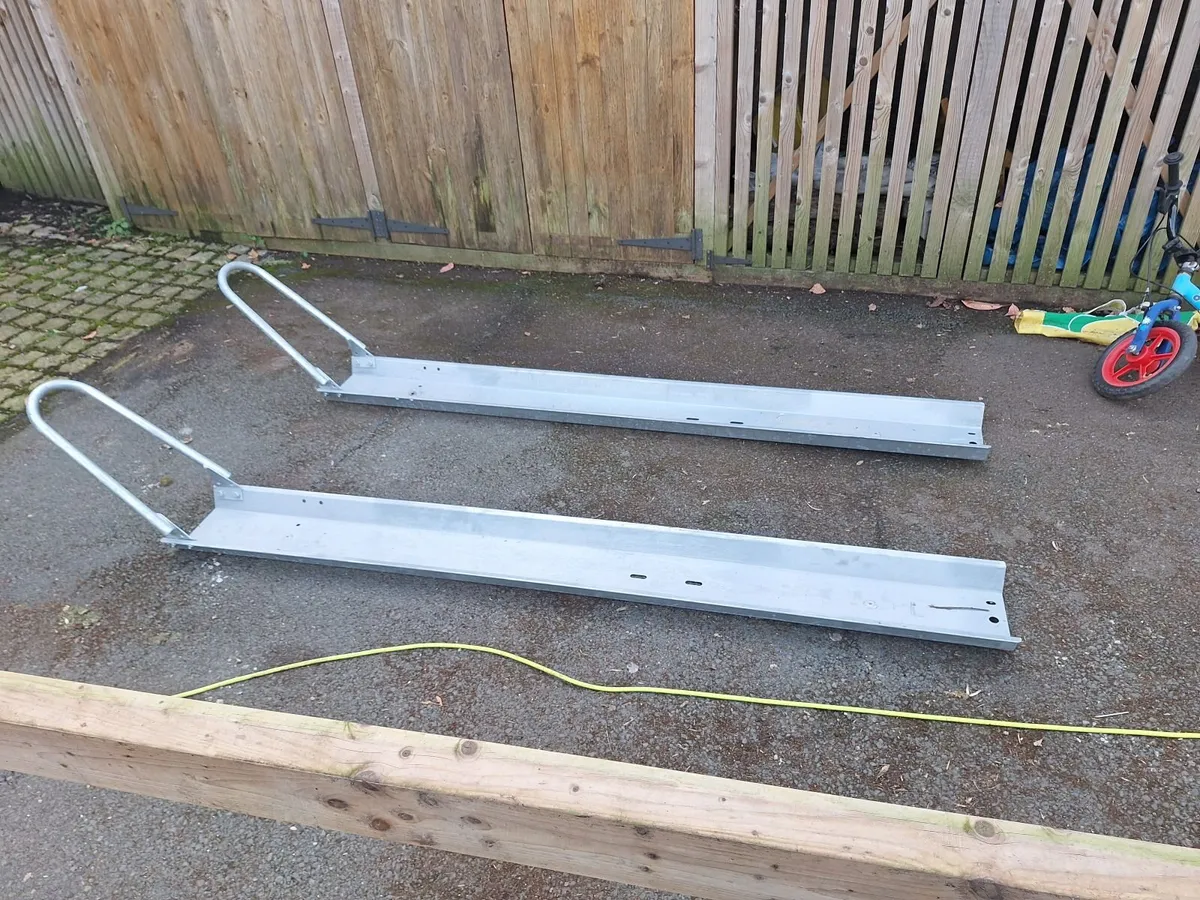 Motorcycle trailer - Image 1