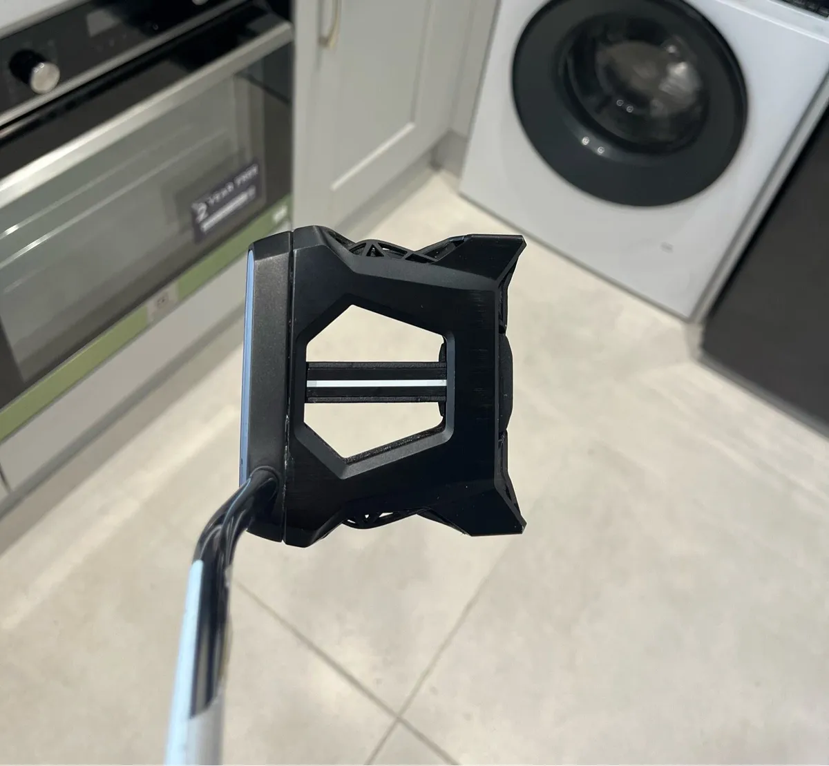 41” Cobra Agera Arm-lock Putter - Image 1