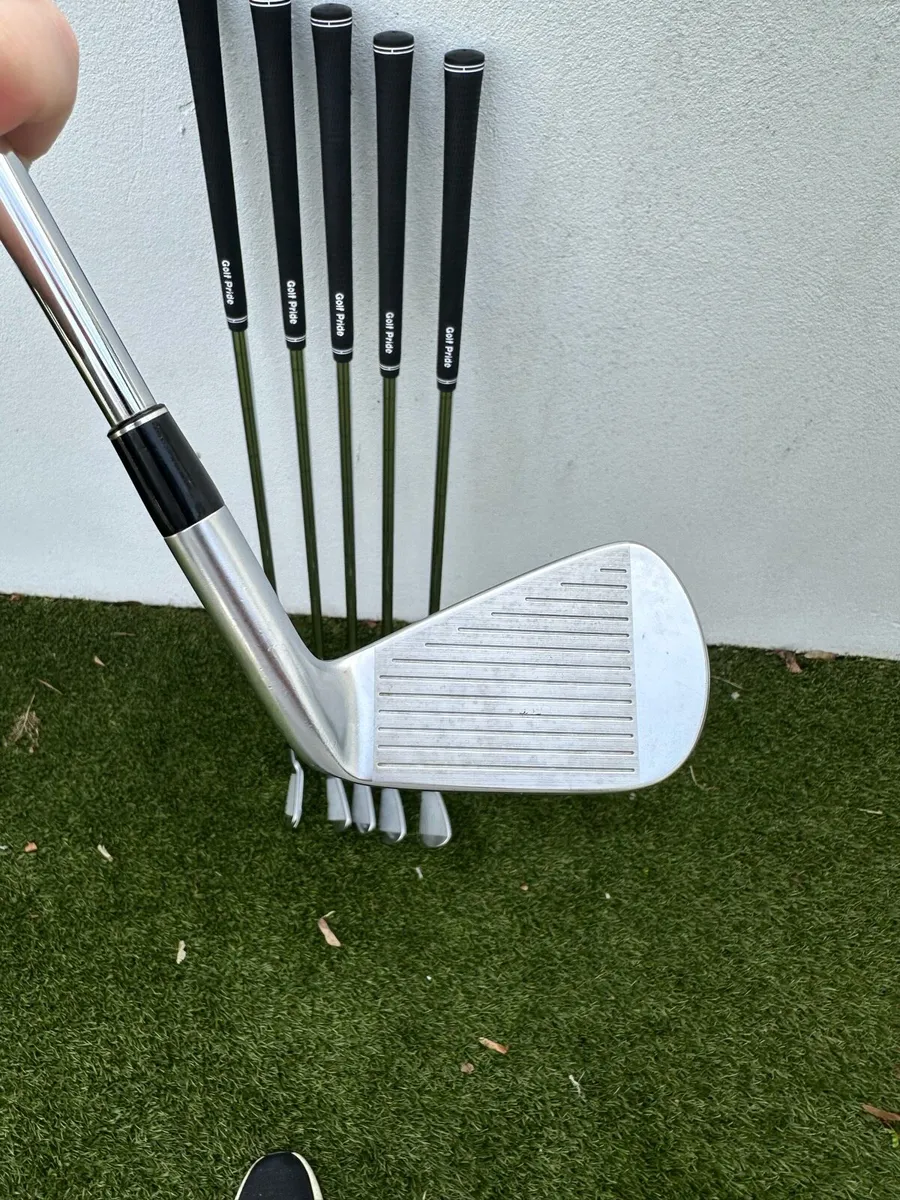 Srixon ZX5 Iron Set - Image 3