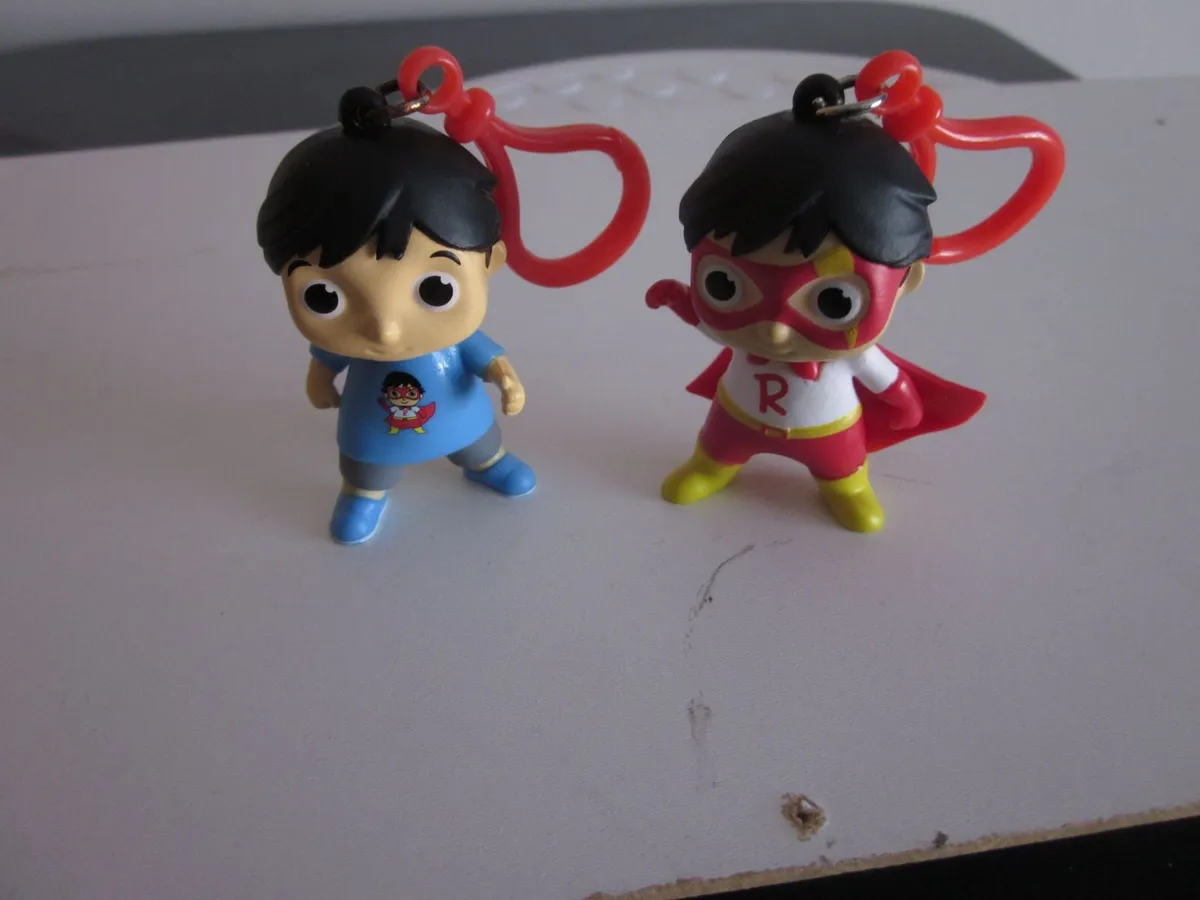 Ryan's World Two Keyrings - Image 1