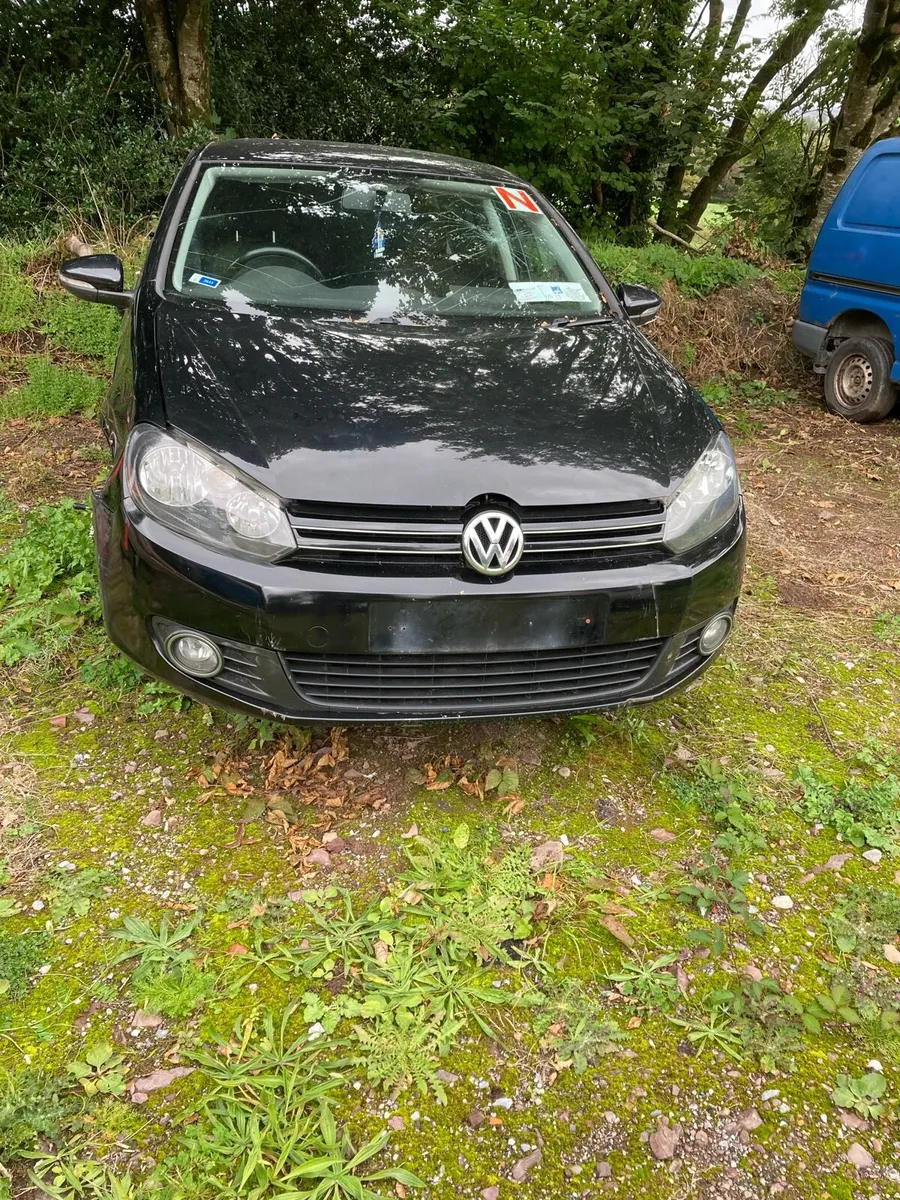Vw golf damaged for parts 2011 - Image 3