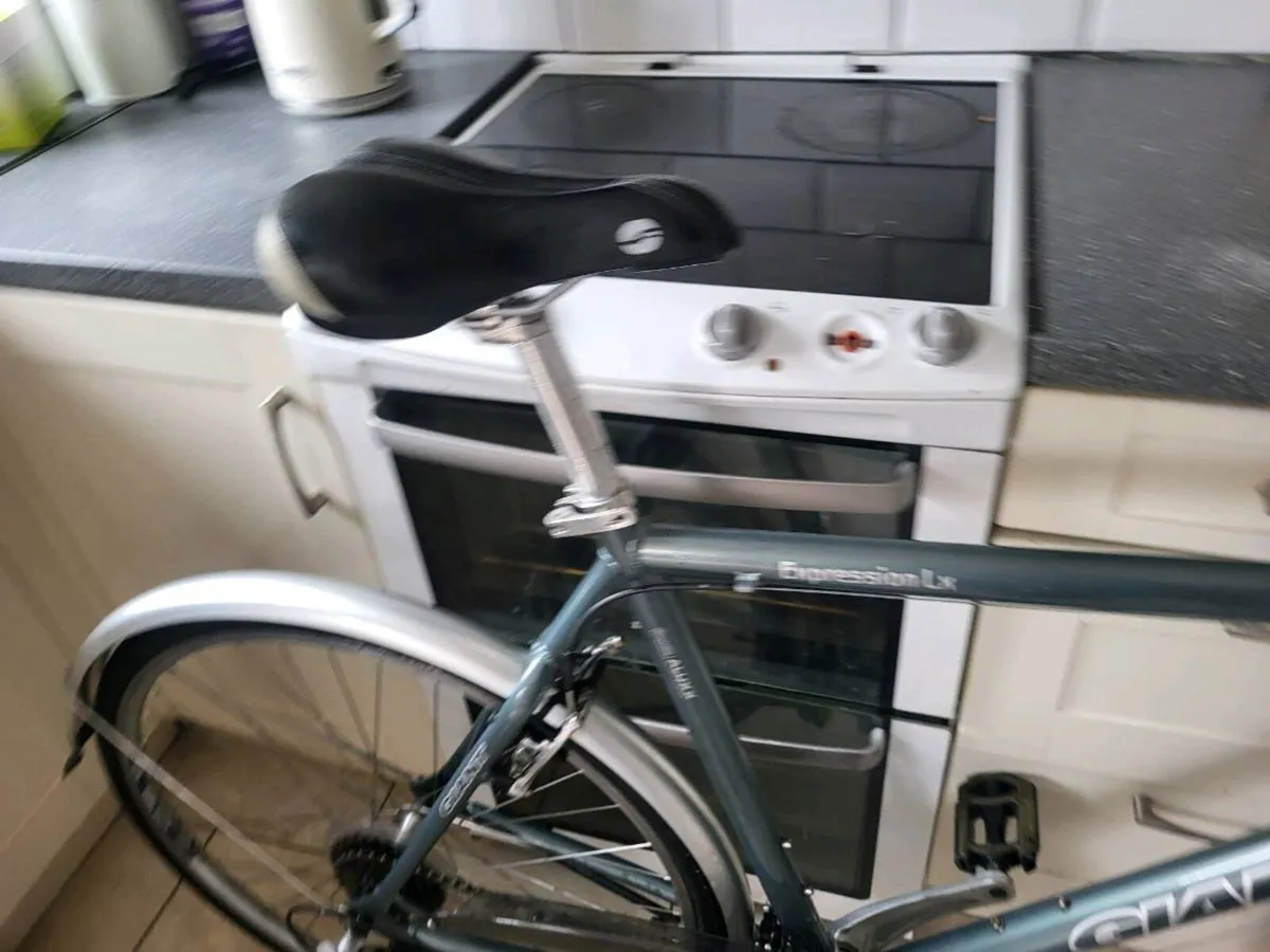 Mens bike xl like new - Image 4