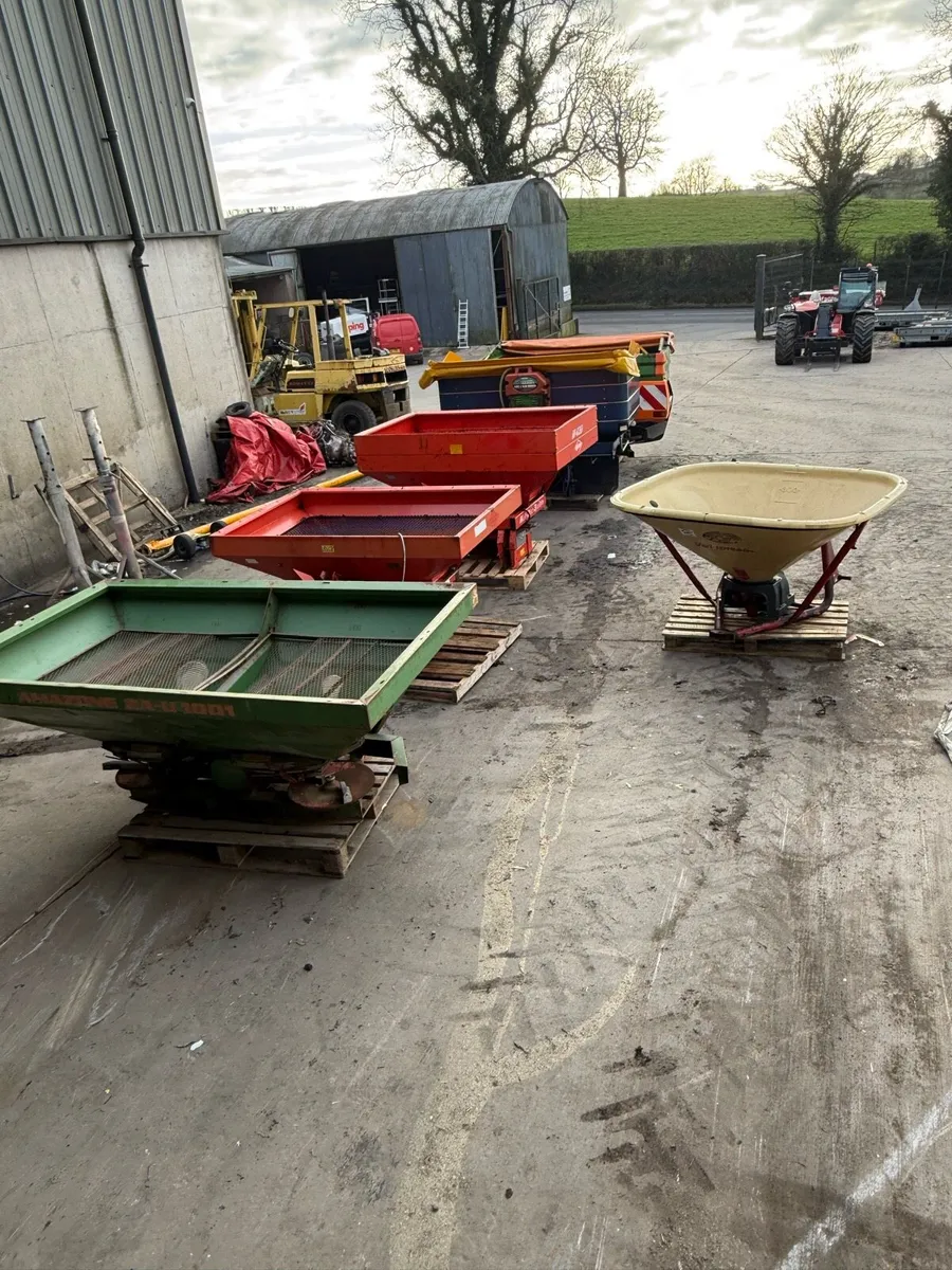 Fertiliser sowers - Image 2