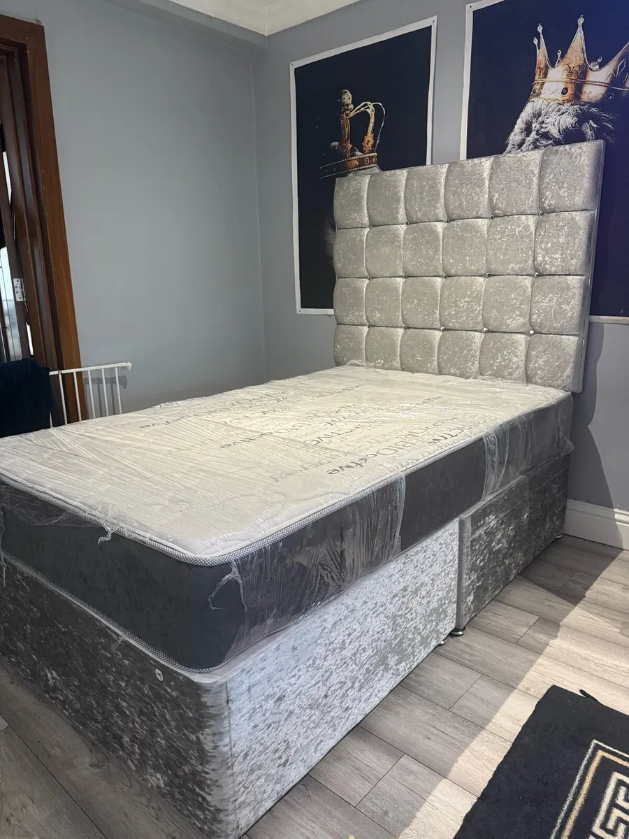 Small double bed and mattress - Image 1