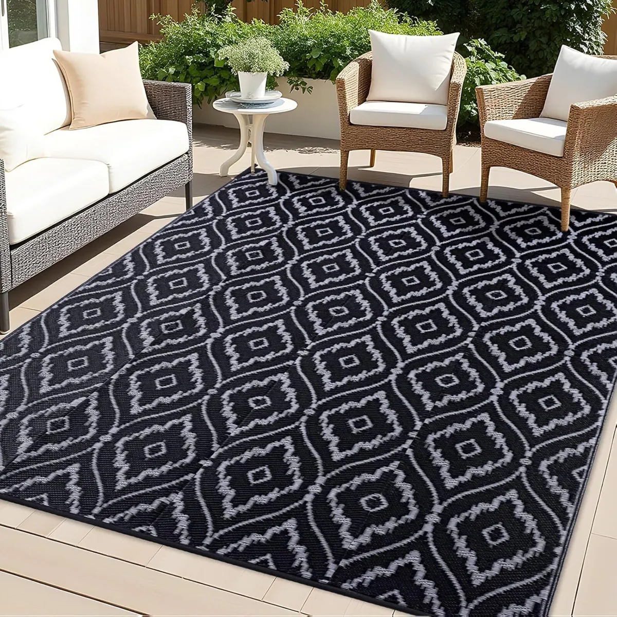 Waterproof Outdoor Rug 240 x 300 cm UV Resistant - Image 1