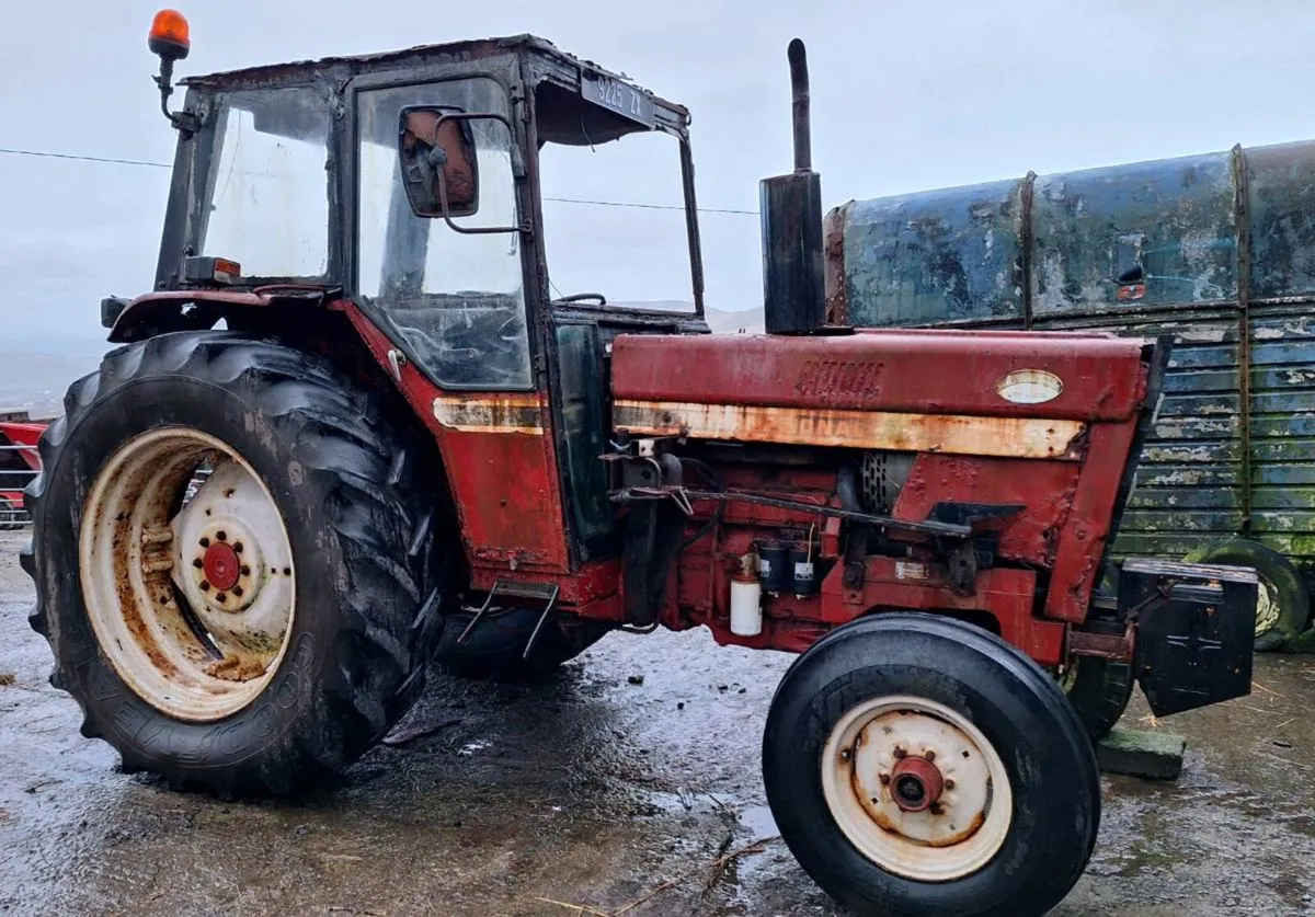 International tractor - Image 1