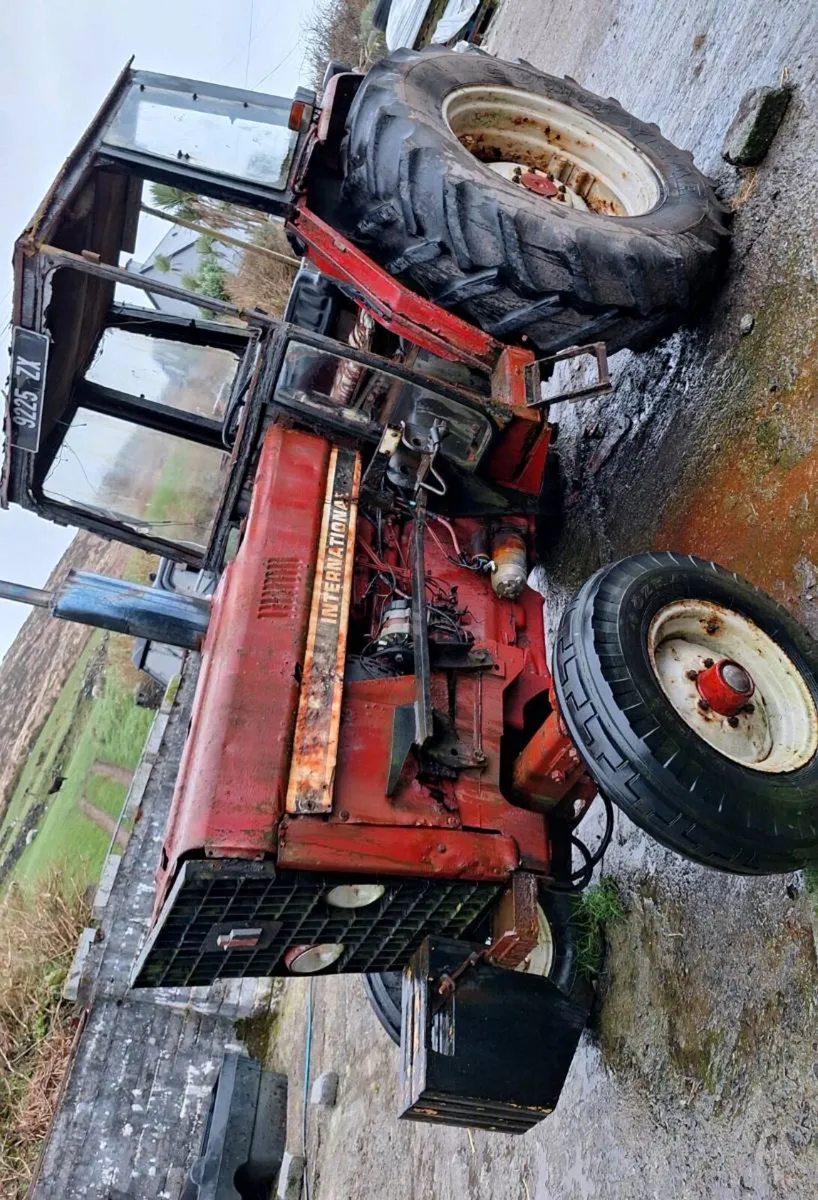 International tractor - Image 3