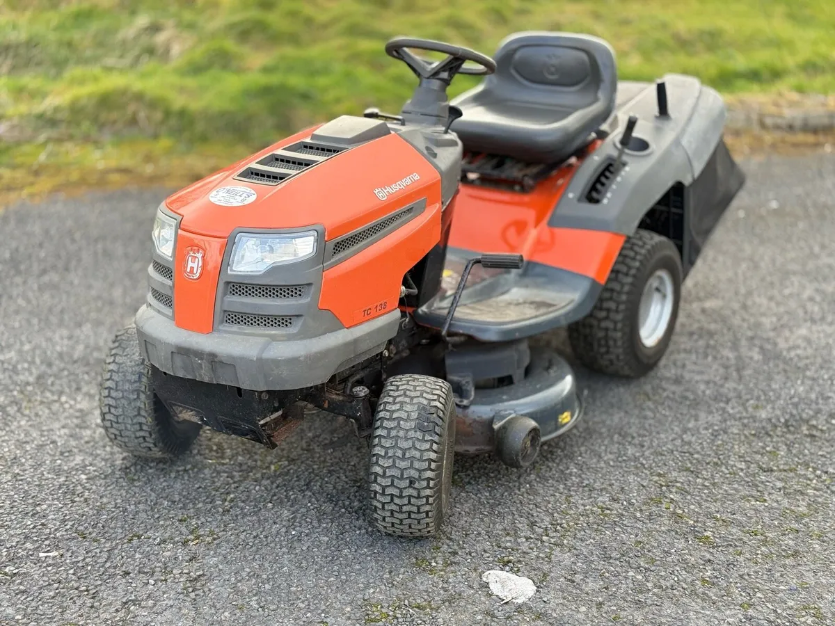 Husqvarna TC138 Lawnmower 17Hp Hydro - Image 1