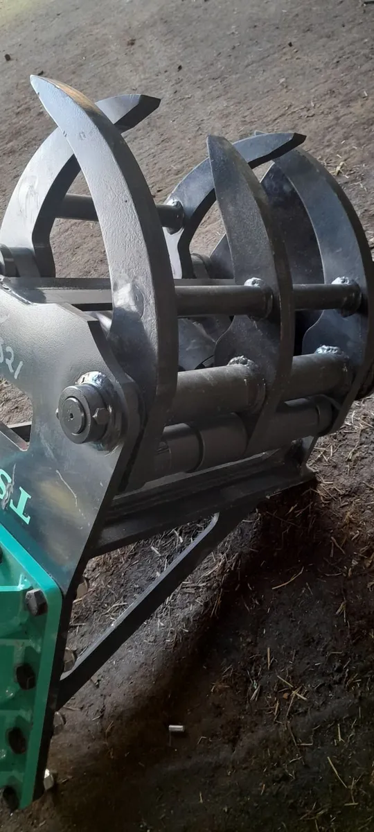 Tree shear - Image 2