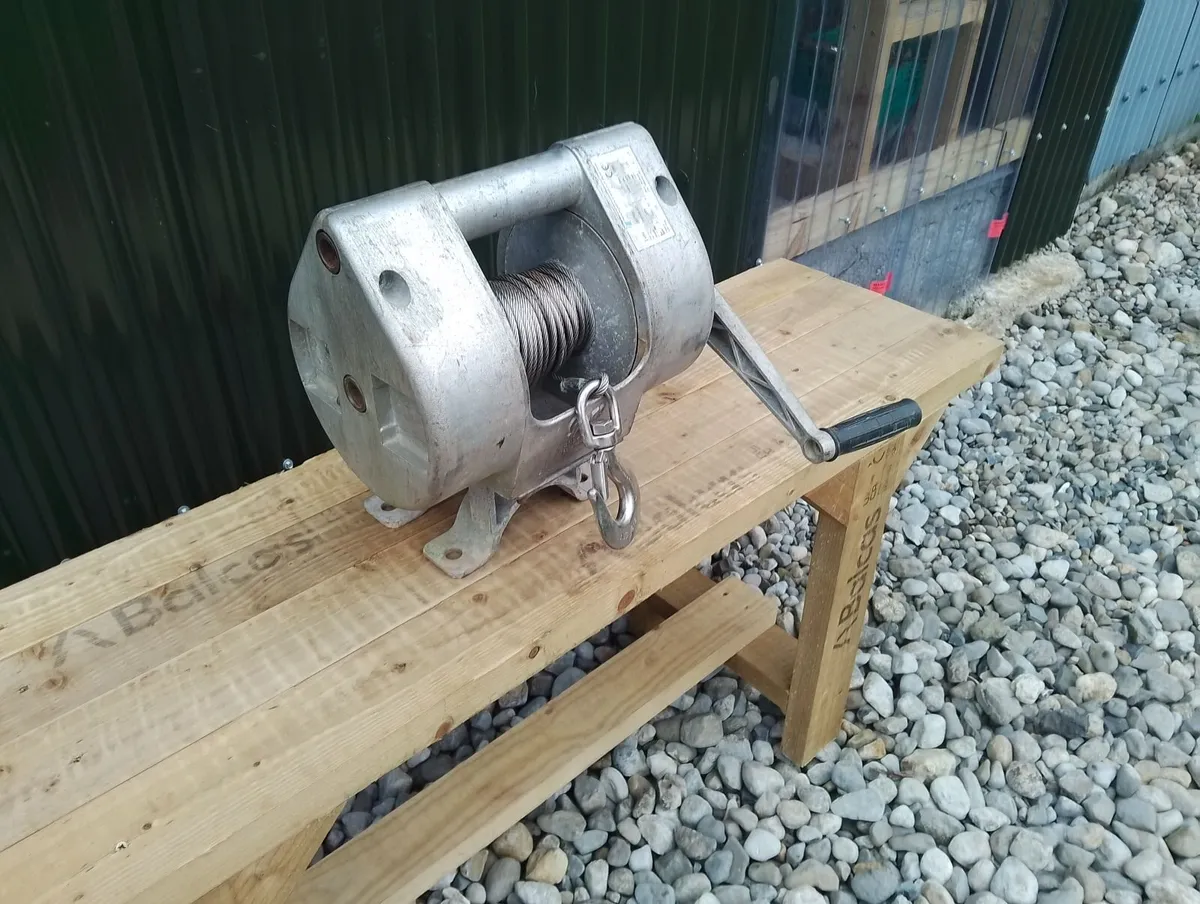 Winch - Image 2