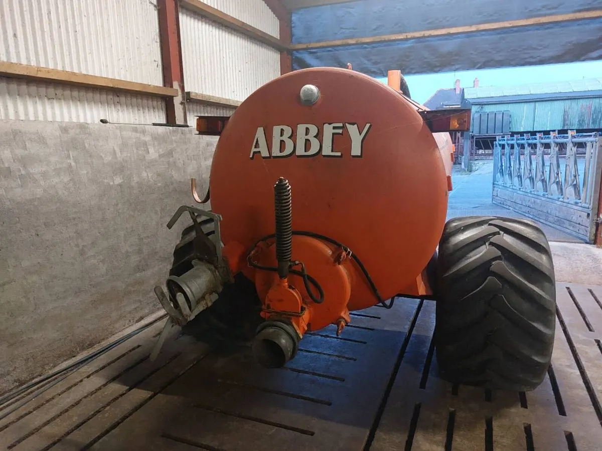 1100G Abbey Tanker - Image 1