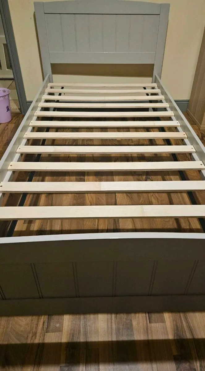 Grey Single bed - Image 3