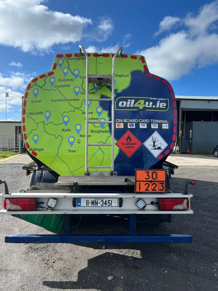 Scania P230 ADR Fuel Oil Tanker Lorry 2011 Truck - Image 4