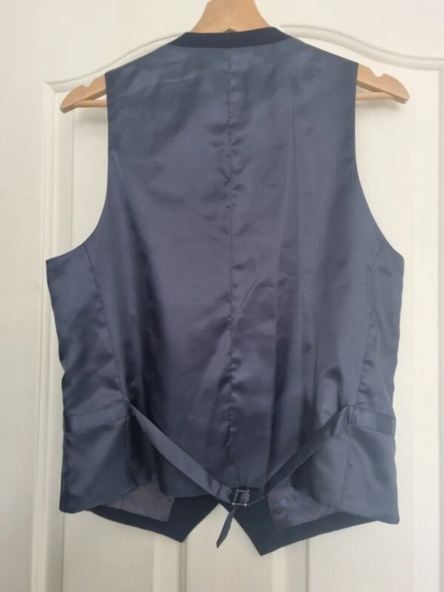 3 piece suit - Image 4