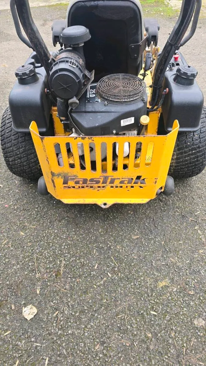 25HP HUSTLER ZERO TURN - Image 4