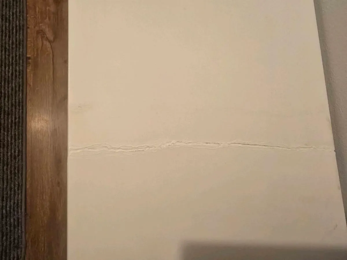 White xl  radiator cover - Image 2