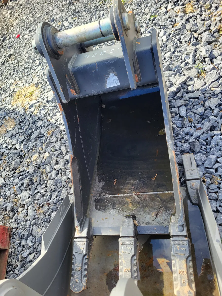 New 2ft Rinox 65mm pin digging bucket - Image 3