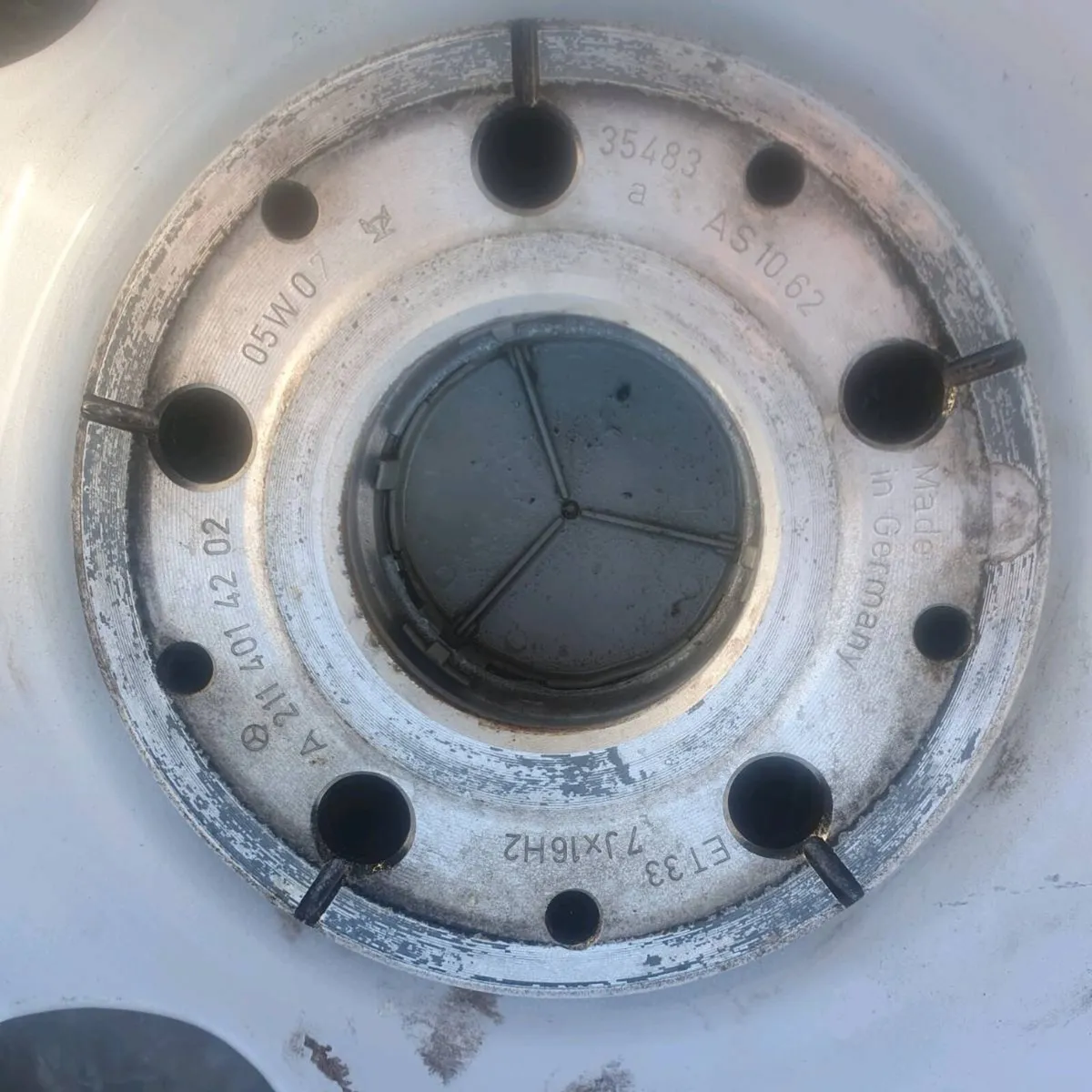 Mercedes benz 16 inch rims - Image 4