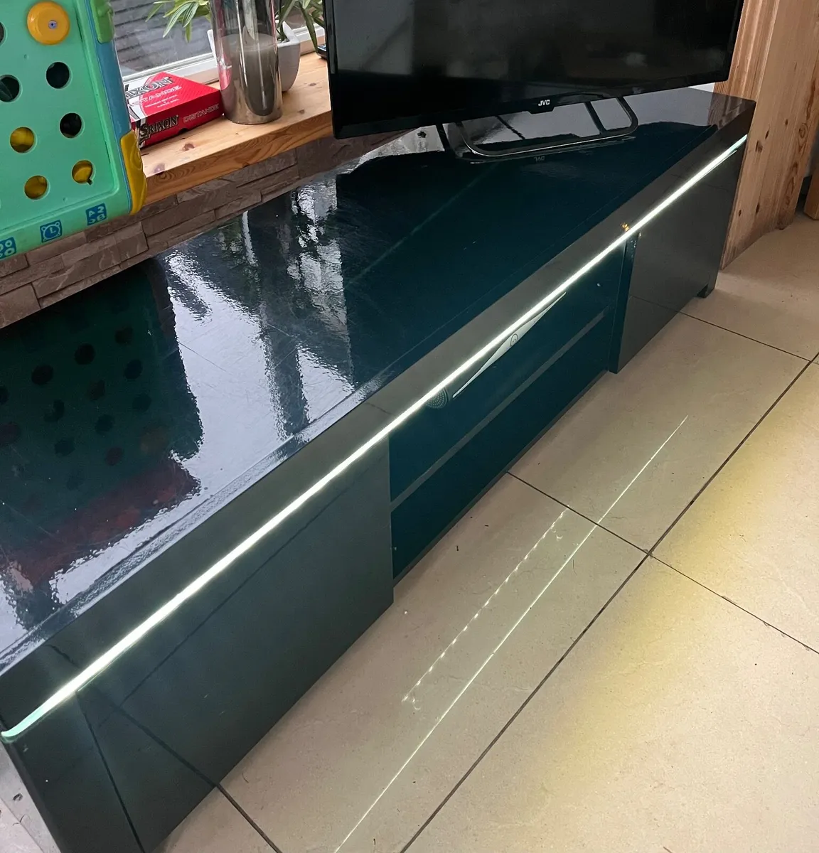 Tv stand - Image 2