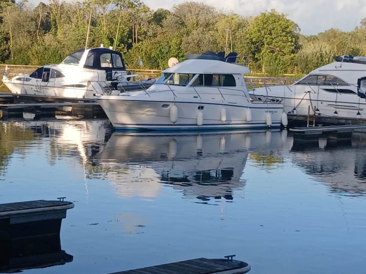 Beneteau Antares 10.80 Boat - Image 1