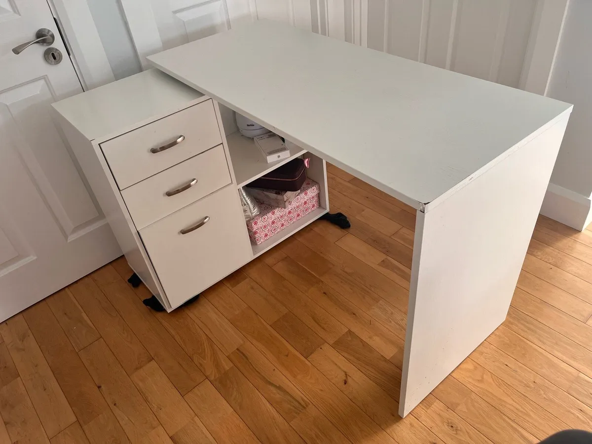 Desk/drawer unit