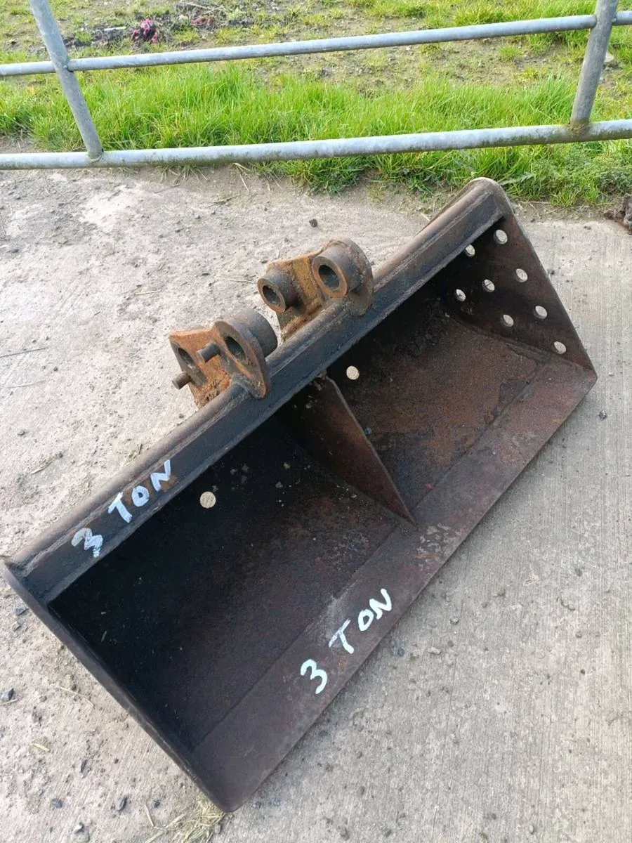 Jcb mini digger bucket - Image 4