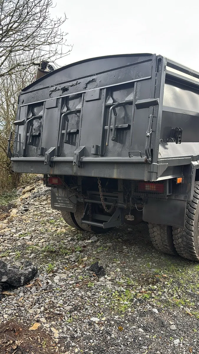 Volvo fm tipper - Image 4