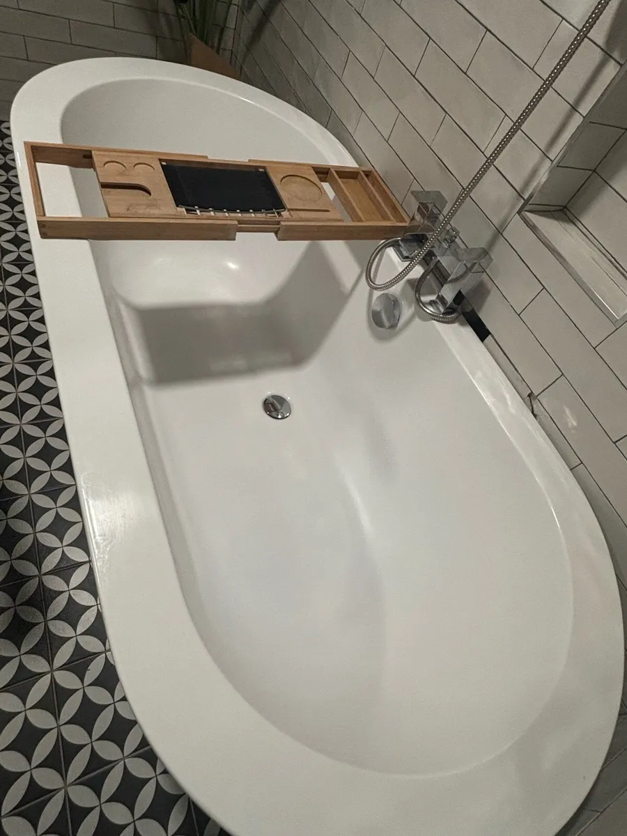 Bath for sale - excellent condition - Image 3