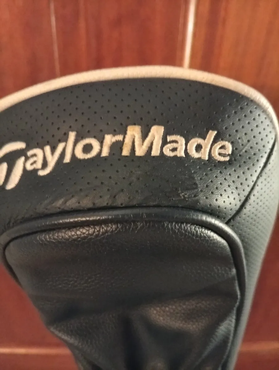 TaylorMade QI 10 Driver 10.5 Degree Regular Flex - Image 2