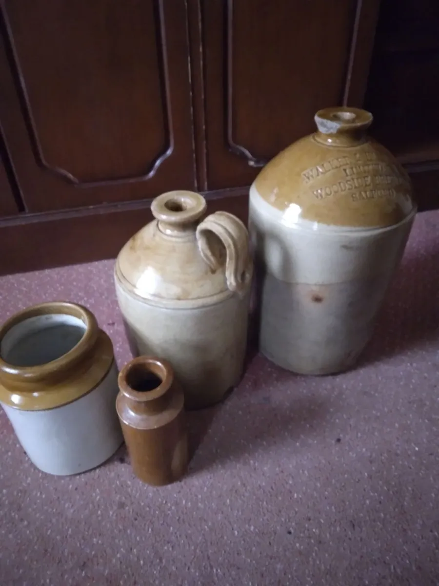 Antique  stoneware crock - Image 4