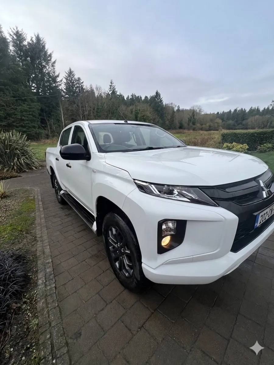 2020 Mitsubishi L200 - Image 2