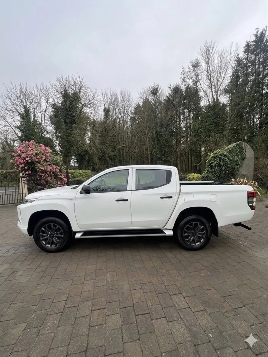 2020 Mitsubishi L200 - Image 3