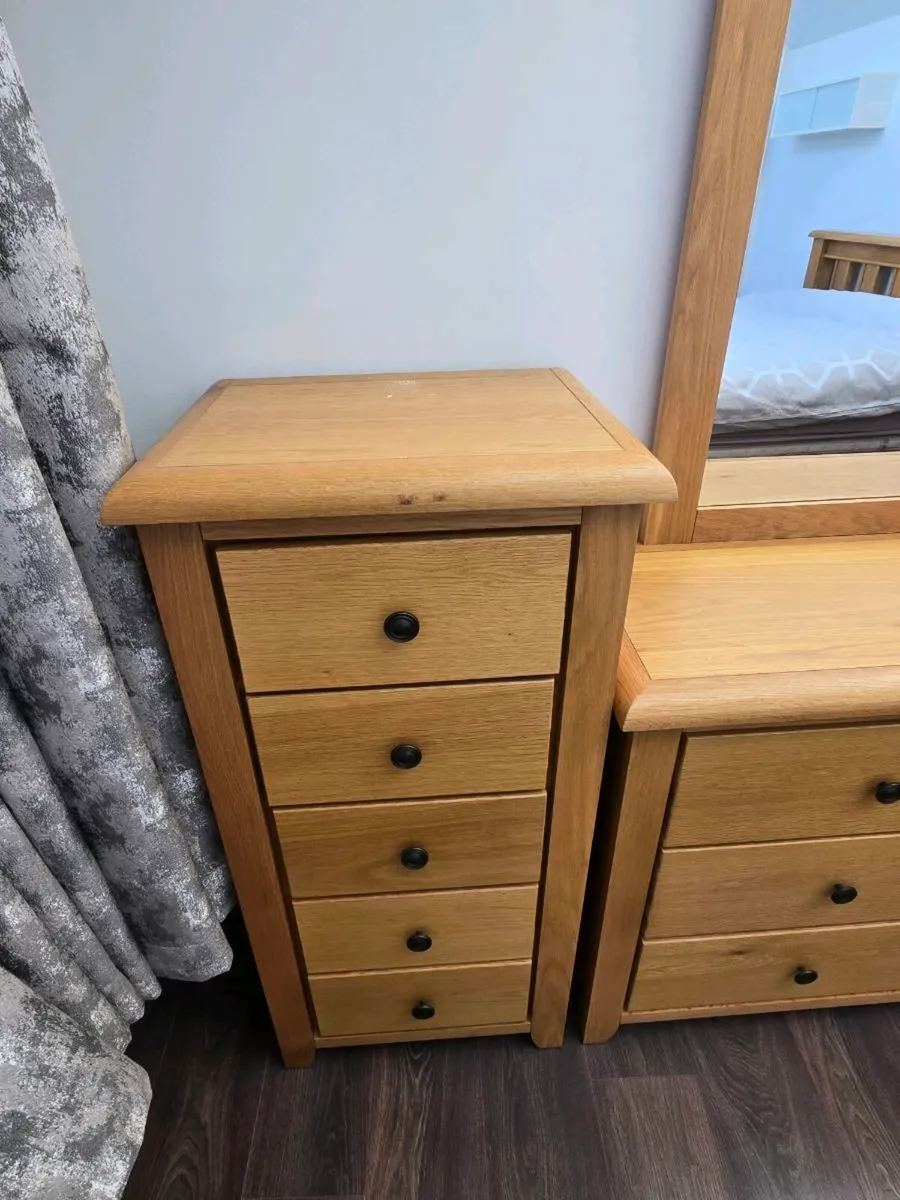 Cashel Oak Bedroom Suite - Image 3