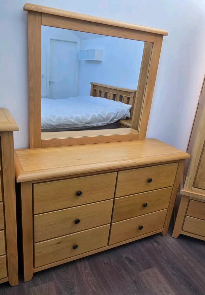 Cashel Oak Bedroom Suite - Image 4