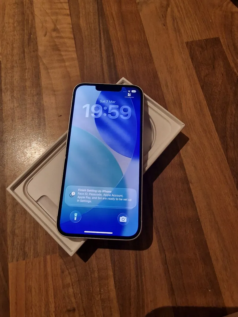 IPhone 13 128gb - Image 1